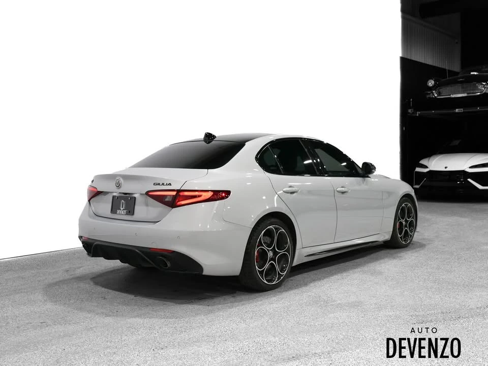 2021 Alfa Romeo Giulia - Image 3 of 20