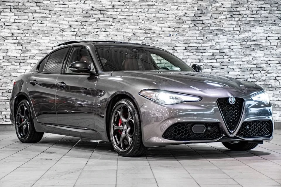 2021 Alfa Romeo Giulia - Image 9 of 20