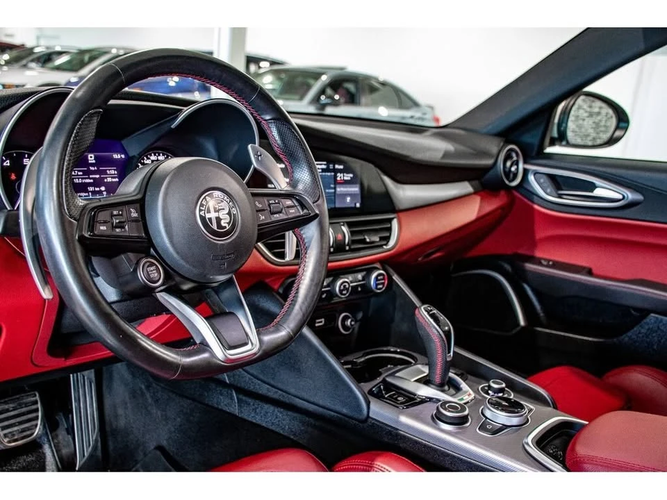 2021 Alfa Romeo Giulia - Image 10 of 20