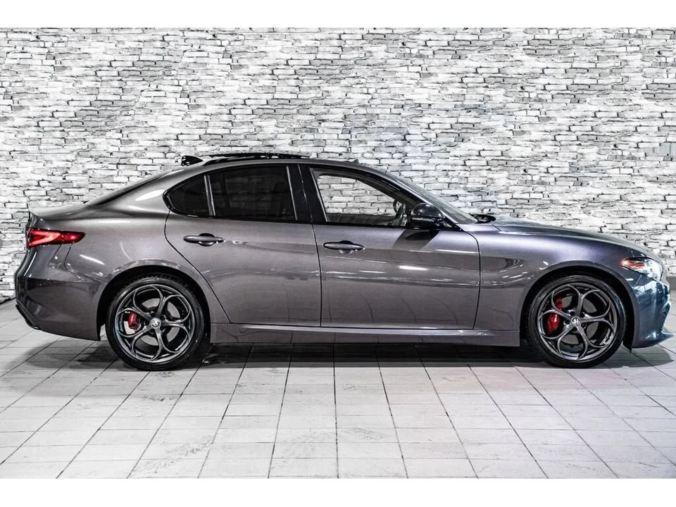 2021 Alfa Romeo Giulia - Image 5 of 20