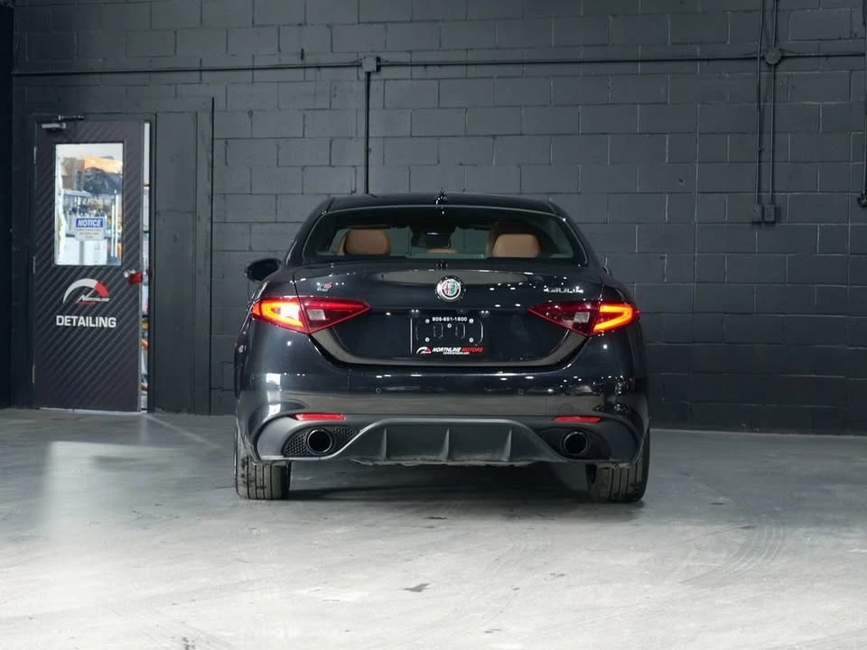 2021 Alfa Romeo Giulia - Image 8 of 20