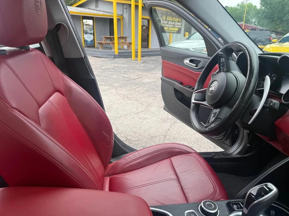 2021 Alfa Romeo Giulia - Image 3 of 5