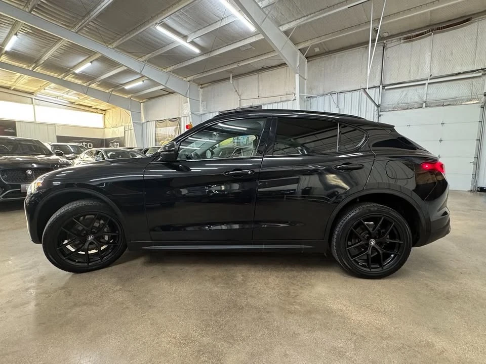 2021 Alfa Romeo Stelvio - Image 2 of 20
