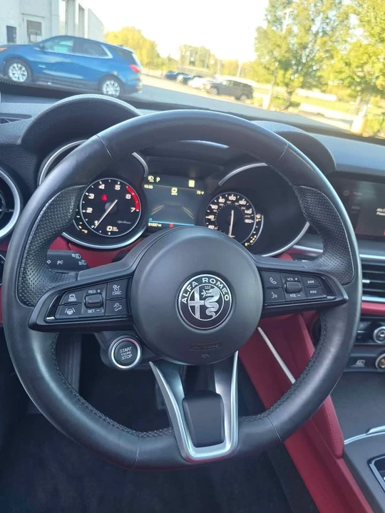 2021 Alfa Romeo Stelvio - Image 9 of 13
