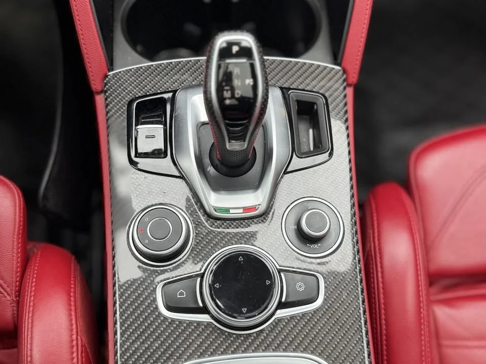 2021 Alfa Romeo Stelvio - Image 14 of 15