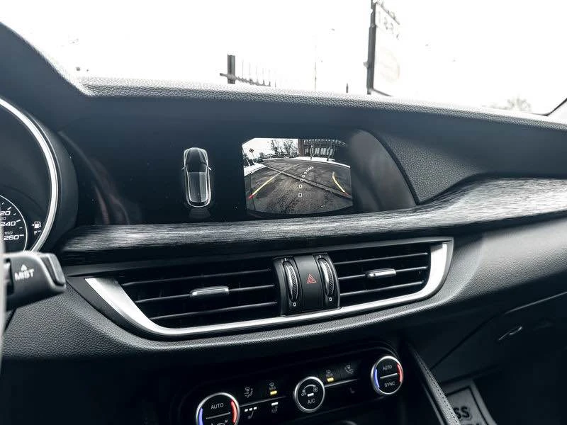 2021 Alfa Romeo Stelvio - Image 13 of 14