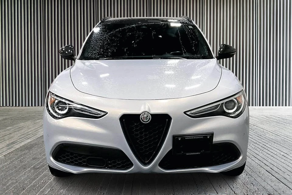 2021 Alfa Romeo Stelvio - Image 2 of 9