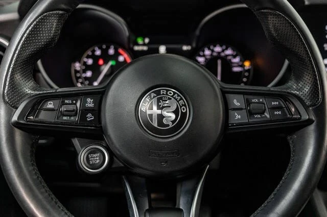 2021 Alfa Romeo Stelvio - Image 8 of 18