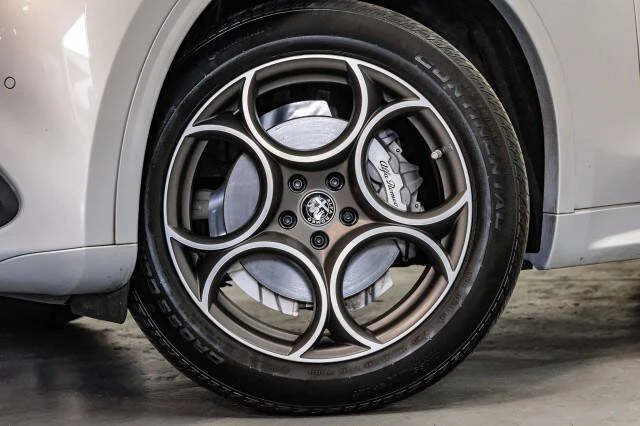 2021 Alfa Romeo Stelvio - Image 3 of 18