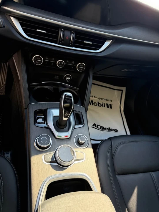 2021 Alfa Romeo Stelvio - Image 8 of 9