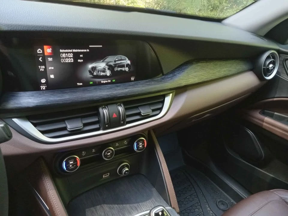 2021 Alfa Romeo Stelvio - Image 13 of 20