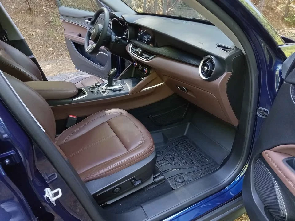 2021 Alfa Romeo Stelvio - Image 12 of 20
