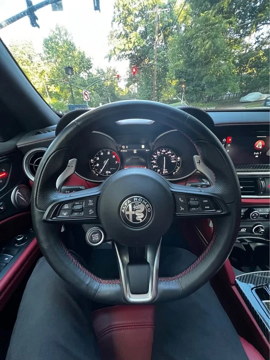 2021 Alfa Romeo Stelvio - Image 2 of 7