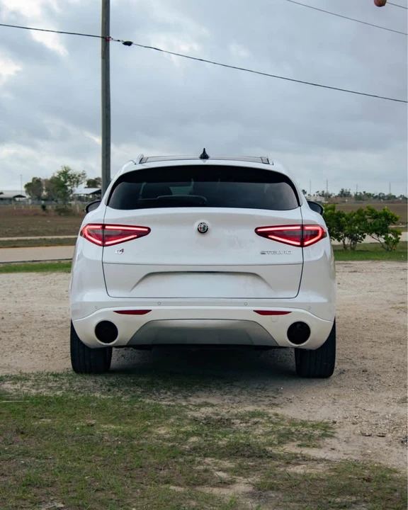 2021 Alfa Romeo Stelvio - Image 11 of 15