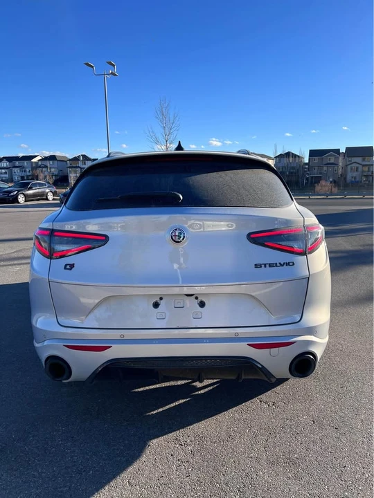 2021 Alfa Romeo Stelvio - Image 8 of 10
