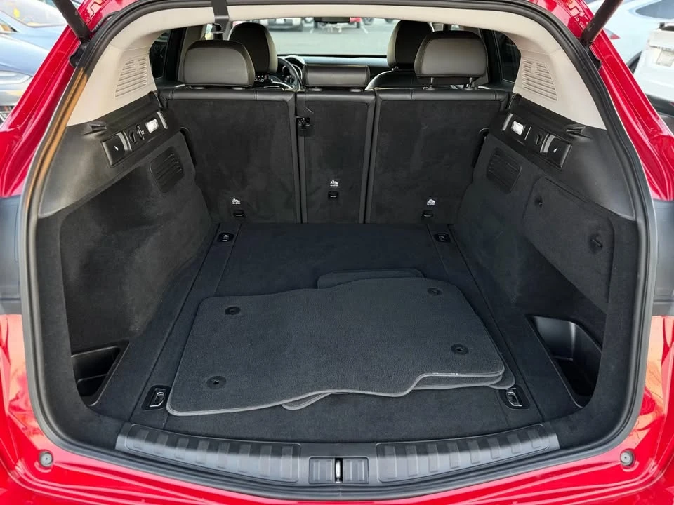 2021 Alfa Romeo - Image 10 of 20