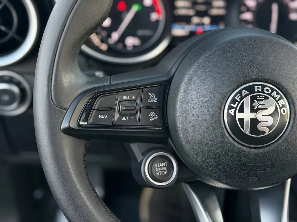 2021 Alfa Romeo - Image 16 of 20