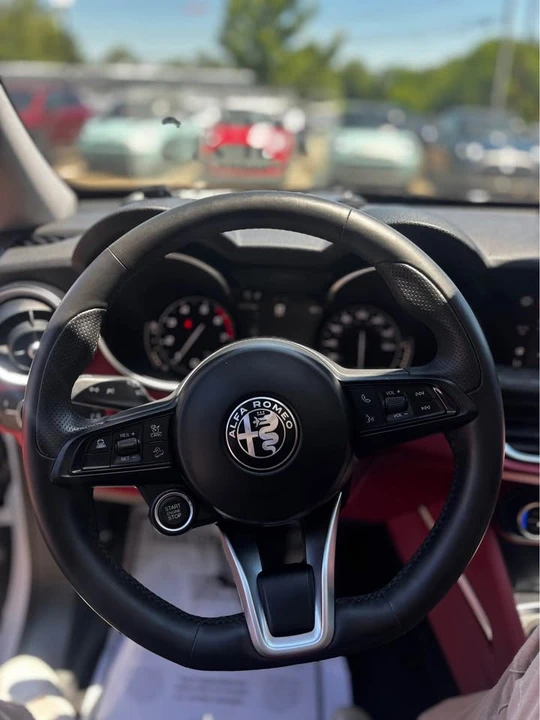 2021 Alfa Romeo Stelvio - Image 12 of 16