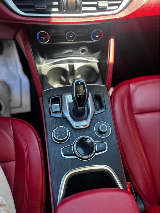 2021 Alfa Romeo Stelvio - Image 13 of 16