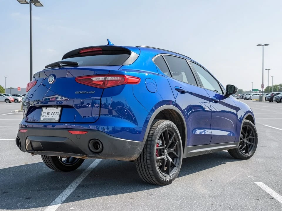 2021 Alfa Romeo Stelvio - Image 8 of 18