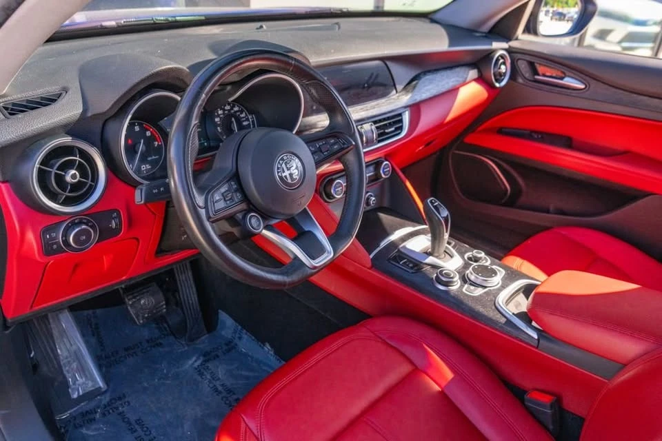 2021 Alfa Romeo Stelvio - Image 13 of 18