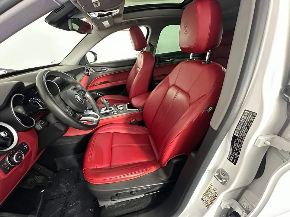 2021 Alfa Romeo Stelvio - Image 15 of 20