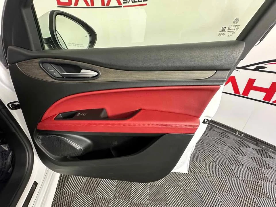 2021 Alfa Romeo Stelvio - Image 18 of 20