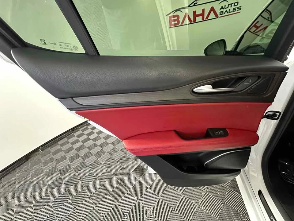2021 Alfa Romeo Stelvio - Image 19 of 20