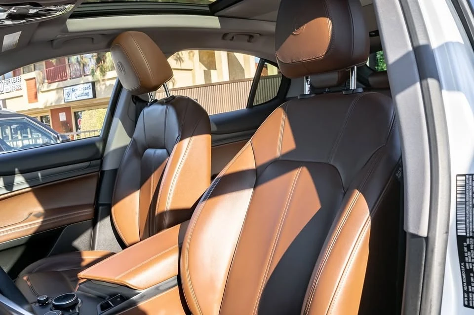 2021 Alfa Romeo Stelvio - Image 11 of 15