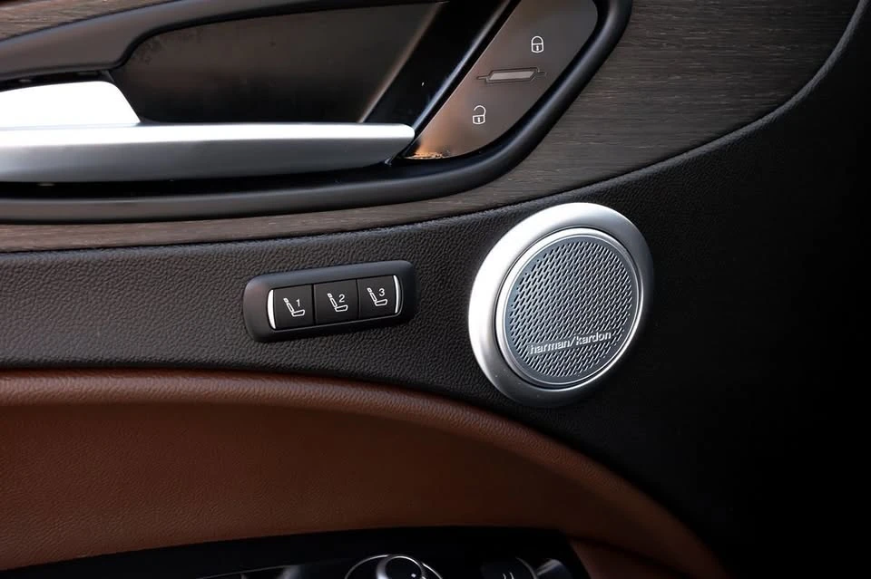 2021 Alfa Romeo Stelvio - Image 4 of 15