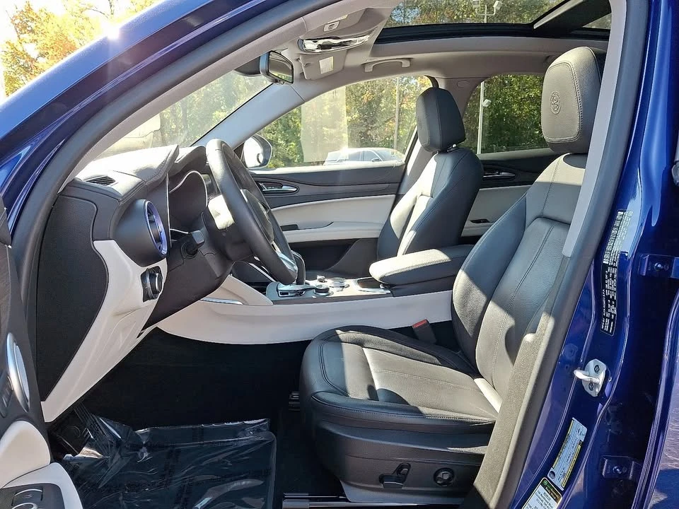 2021 Alfa Romeo Stelvio - Image 7 of 17