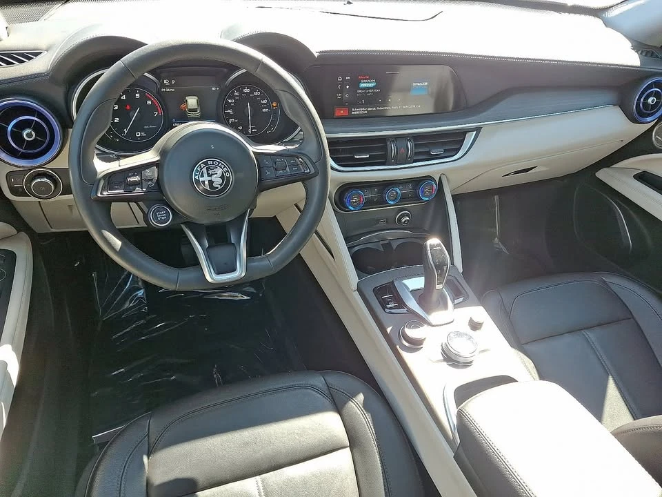 2021 Alfa Romeo Stelvio - Image 9 of 17