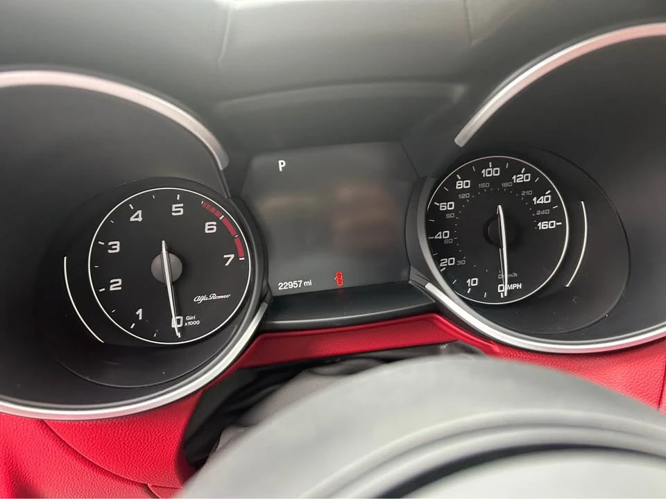 2021 Alfa Romeo Stelvio - Image 10 of 18