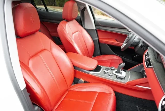 2021 Alfa Romeo Stelvio - Image 12 of 18