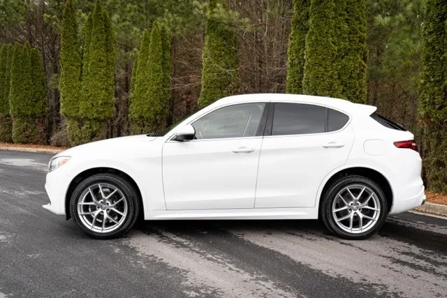 2021 Alfa Romeo Stelvio - Image 7 of 18