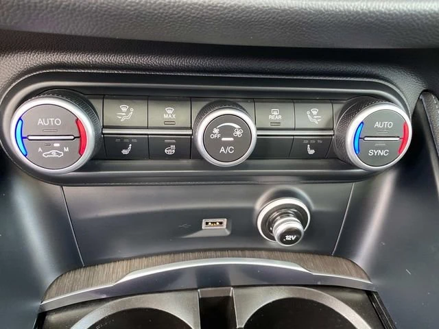 2021 Alfa Romeo Stelvio - Image 14 of 19