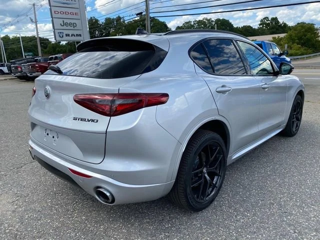 2021 Alfa Romeo Stelvio - Image 2 of 20