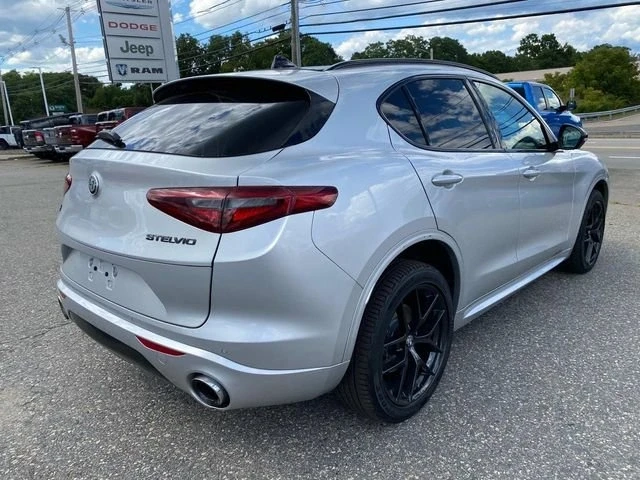 2021 Alfa Romeo Stelvio - Image 2 of 20