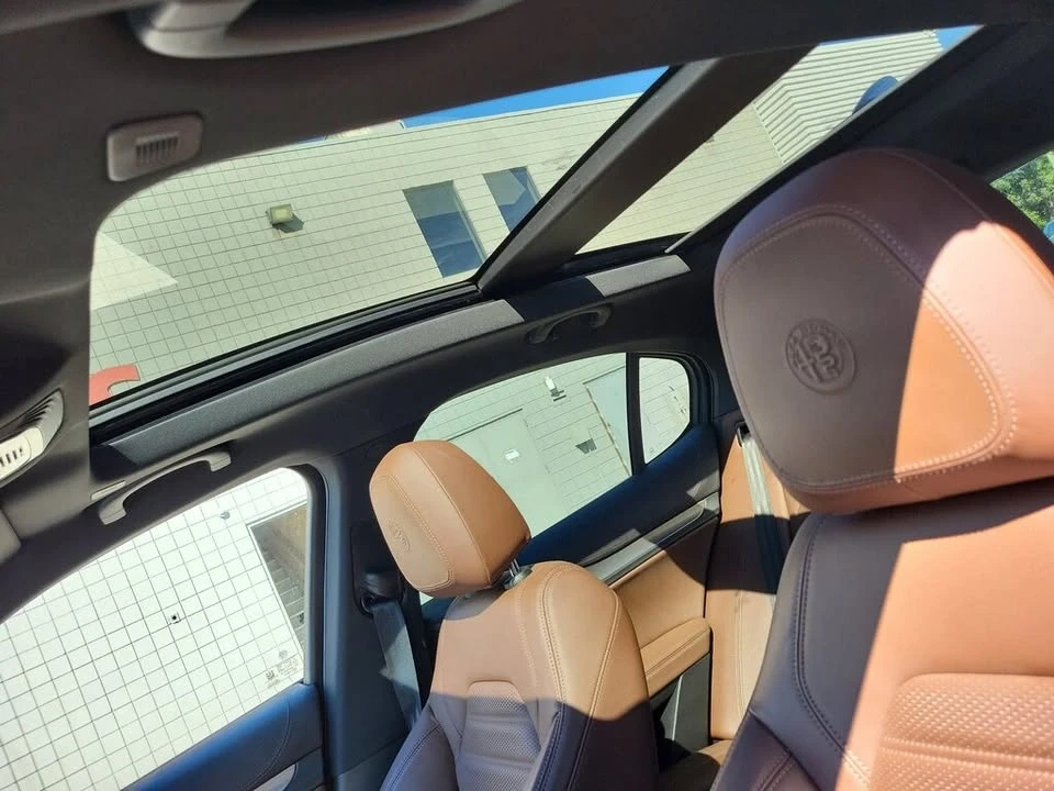 2021 Alfa Romeo Stelvio - Image 17 of 20
