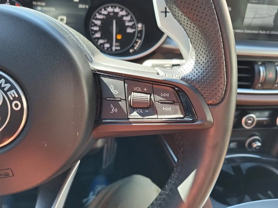 2021 Alfa Romeo Stelvio - Image 9 of 19