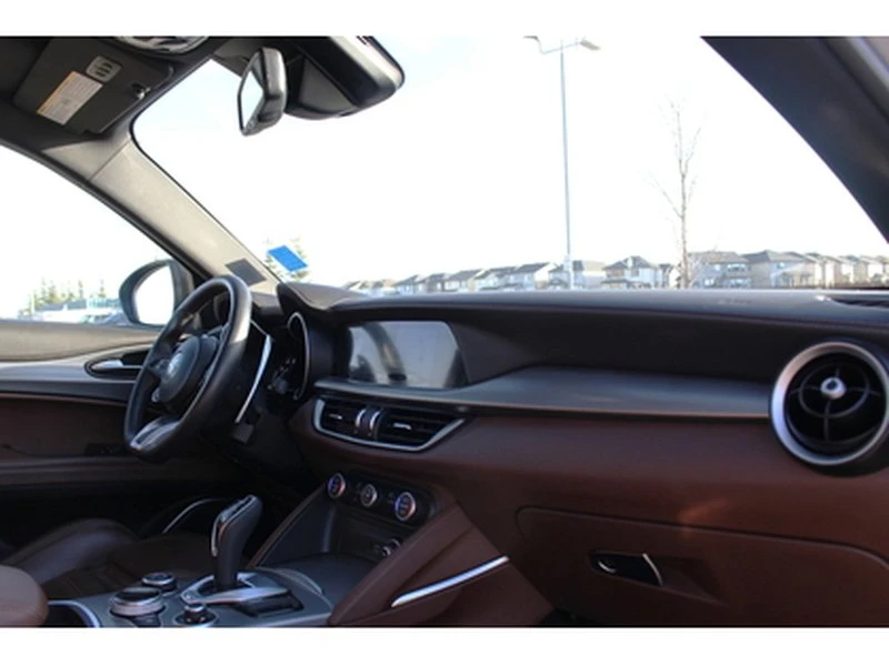 2021 Alfa Romeo Stelvio - Image 18 of 20
