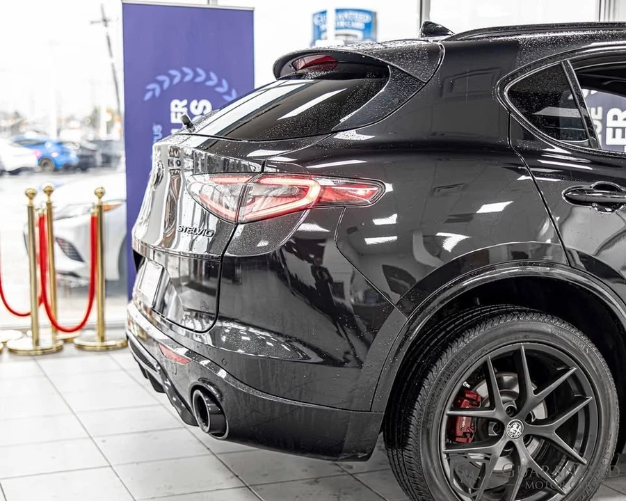 2021 Alfa Romeo Stelvio - Image 16 of 20