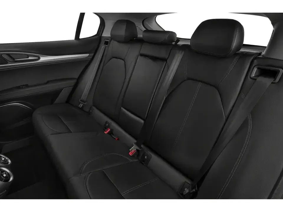 2021 Alfa Romeo Stelvio - Image 6 of 9