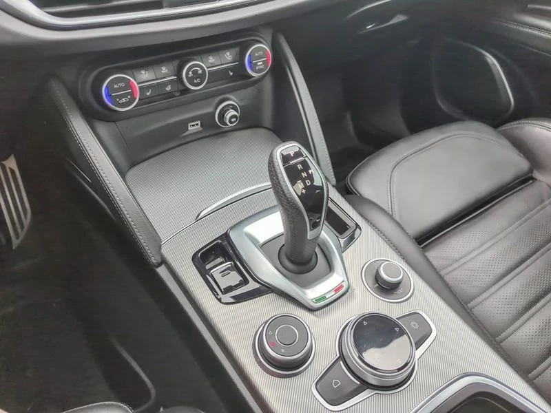 2021 Alfa Romeo Stelvio - Image 10 of 20