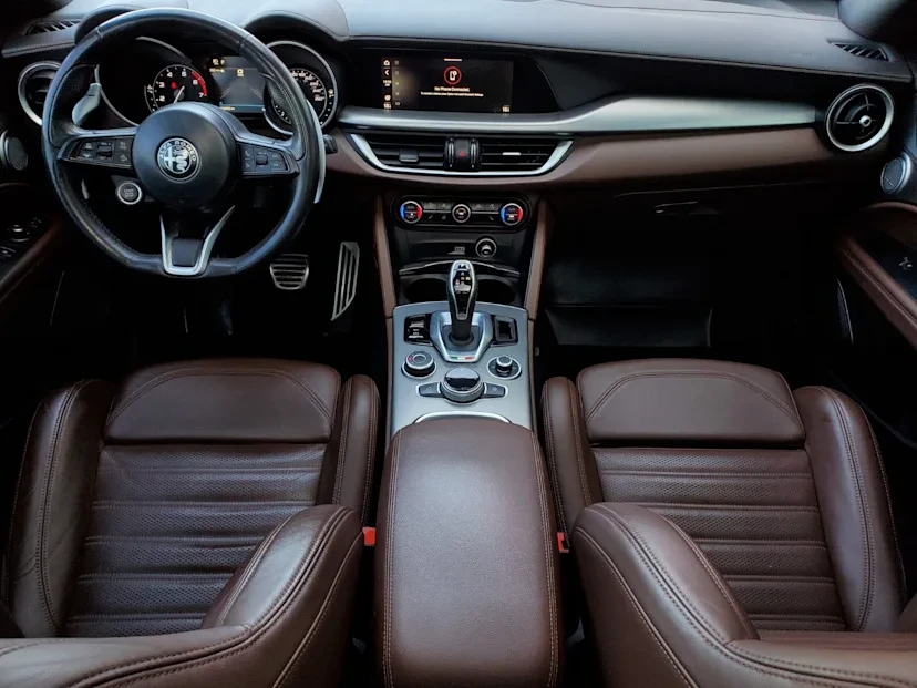 2021 Alfa Romeo Stelvio - Image 5 of 10