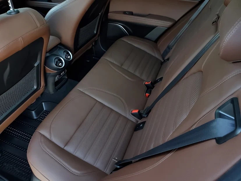 2021 Alfa Romeo Stelvio - Image 10 of 10