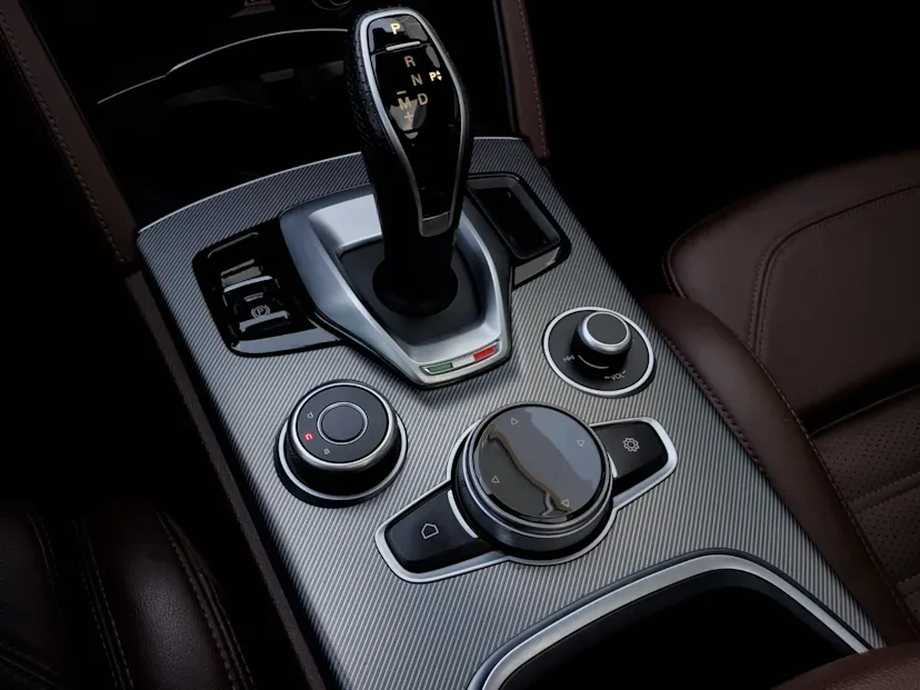 2021 Alfa Romeo Stelvio - Image 9 of 10