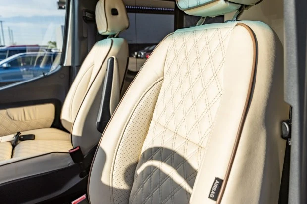 2021 Mercedes-Benz VS30 Sprinter - Image 4 of 8