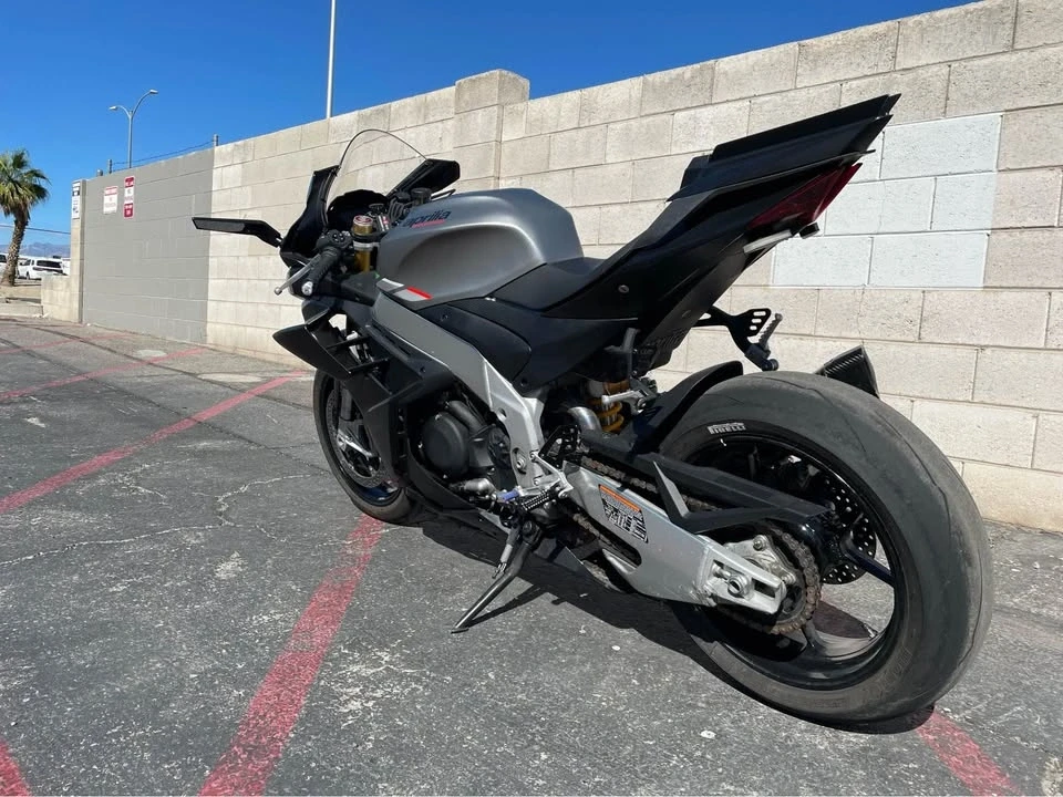 2021 Aprilia - Image 9 of 9
