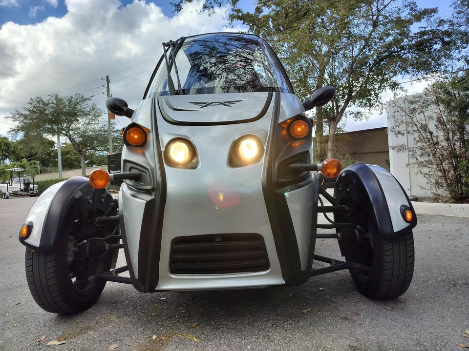 2021 Arcimoto - Image 7 of 31